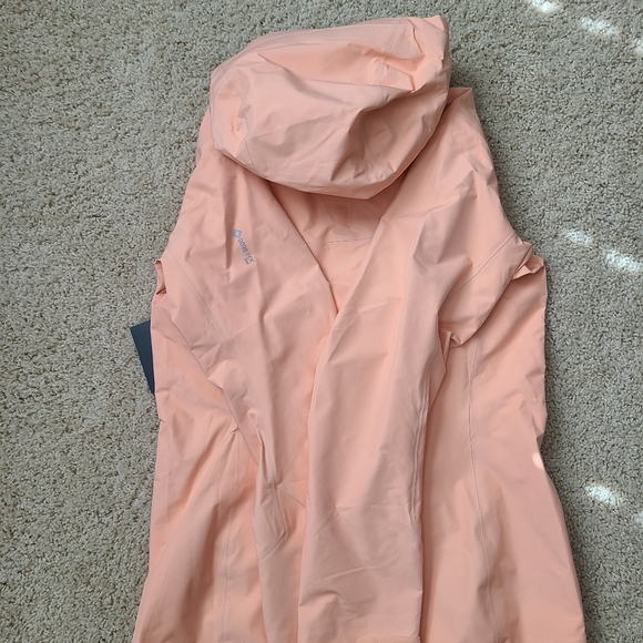 NWT Arc’teryx Beta LT Gore-Tex Jacket Women’s Sz Small - Picture 6 of 6